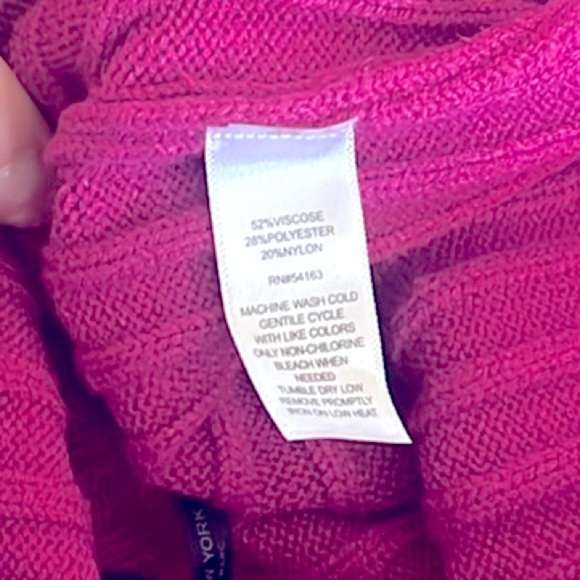 MARC NEW YORK Like New Square Neck Puff Sleeve Ribbed Sweater in Fuchsia XS - Picture 3 of 5